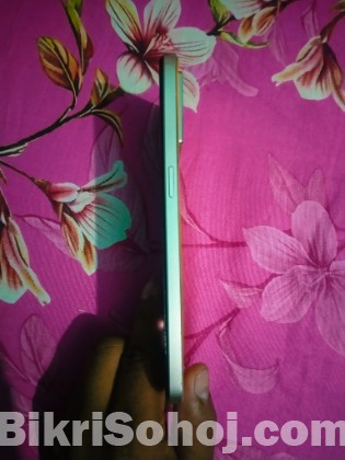 Oppo F21 Poro